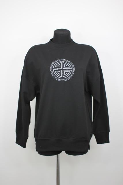 Свитшот с вышивкой (черный)